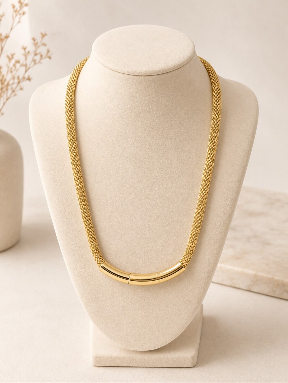 Gold tone mesh necklace